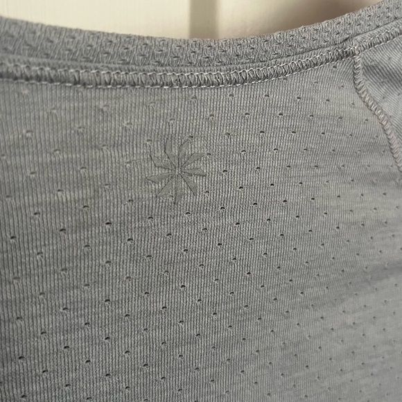 Athleta workout tee shirt - Picture 4 of 5